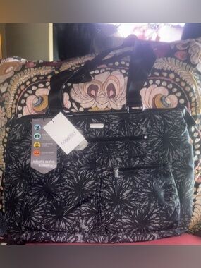 NWT Baggallini Carryall Laptop Tote - Midnight Blossom - RFID 15" Laptop Sleeve